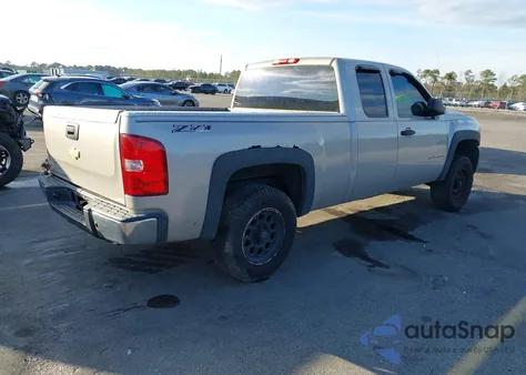 2009 Chevrolet Silverado 1500 Work Truck z USA, uszkodzony, nr VIN 1GCEK19C29Z158724